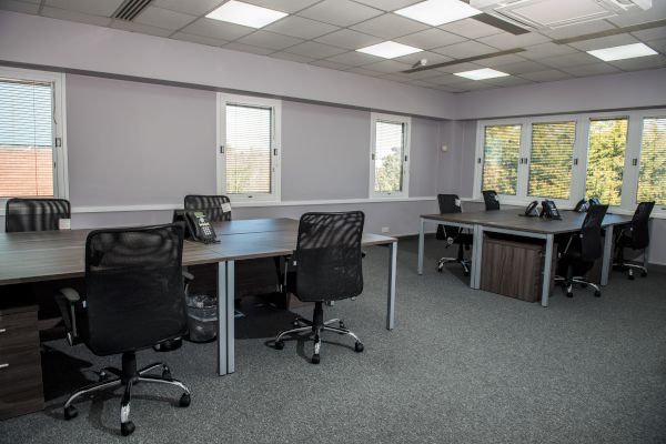 large-office-space-at-kingfisher-house